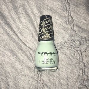 Kylie Jenner nail polish